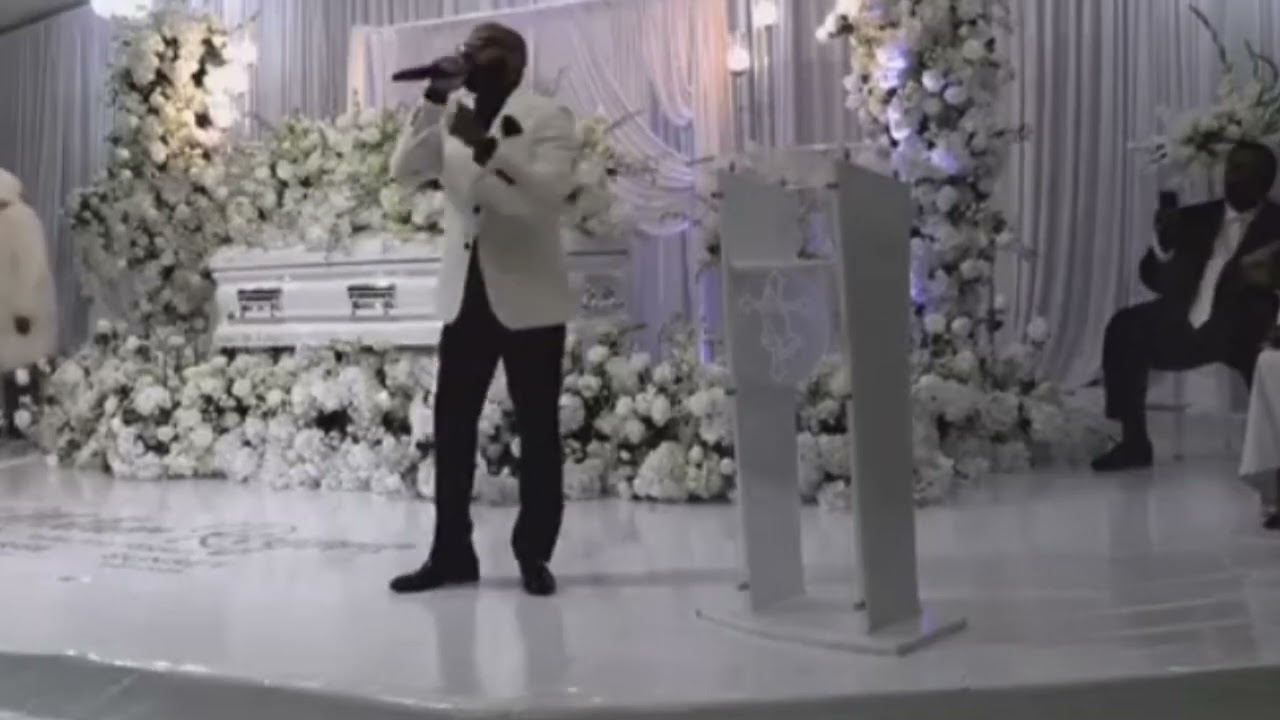 Pastor Tim Rogers Sings At His Mother ( Tallie Ann Rogers Celebration Service)