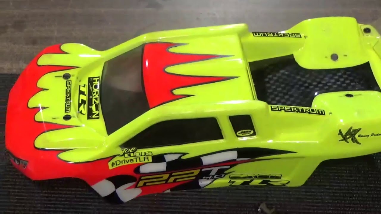 Inside TLR Driver Joe Ellis 22T 4.0 Truck