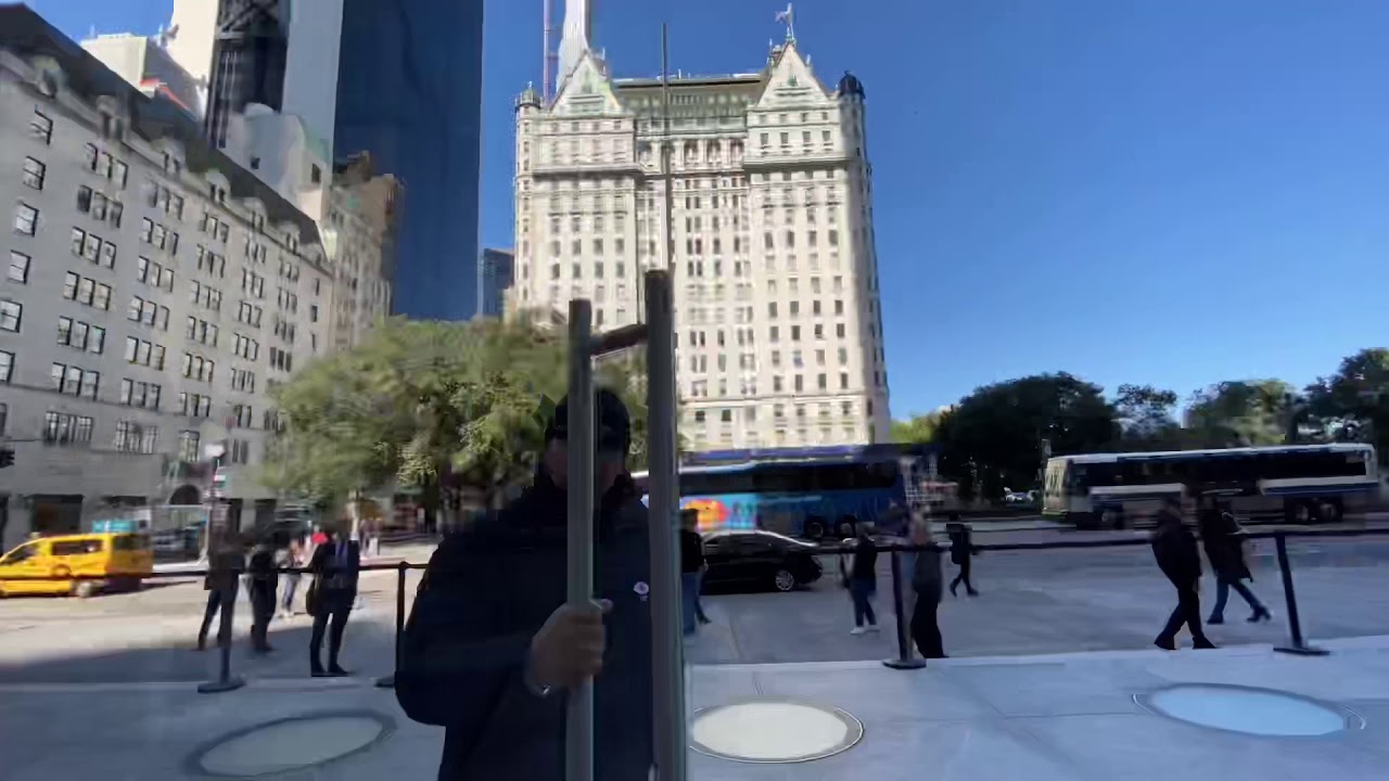 Inside the All New Apple Fifth Ave. Flagship Store!