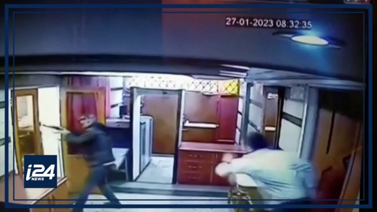 Azerbaijan reportedly arrests 7 Iranian spies after its Tehran embassy stormed