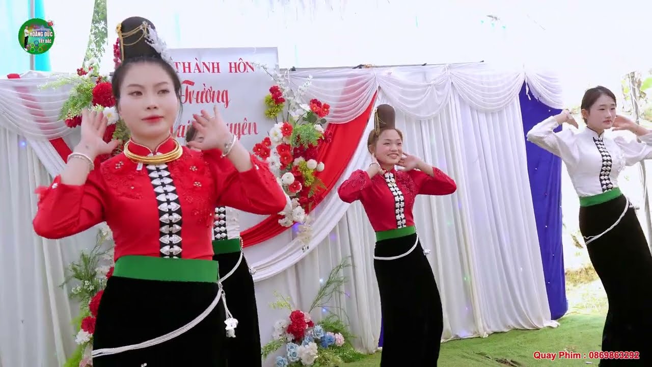 VŨ ĐIỆU À Ý A - ĐỘI MÚA GIA ĐÌNH - CHÚ RỂ VĂN TRƯỜNG & MAI KHUYÊN - BẢN PÚNG