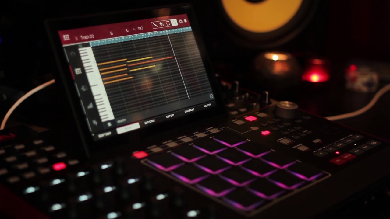 Akai Professional MPC X - Samodzielna stacja robocza