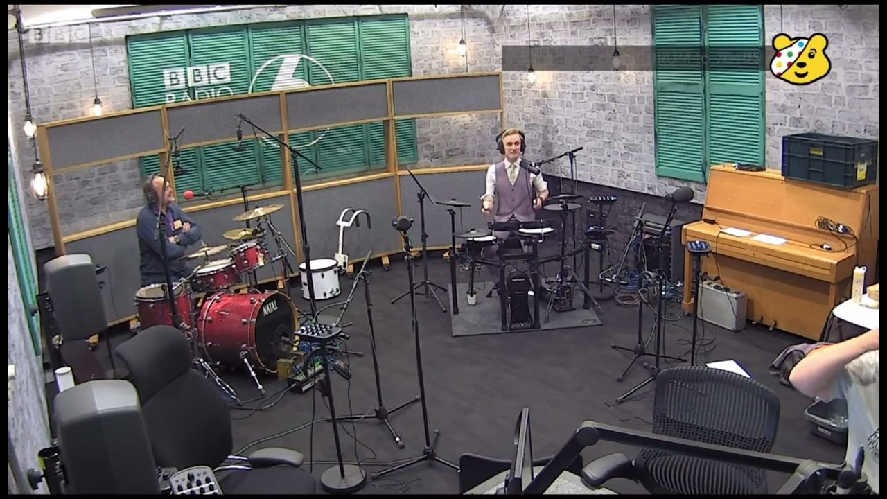 Owain Wyn Evans & Al Murray | Simply the Best & interview | Children in Need 24hr Drumathon 2021