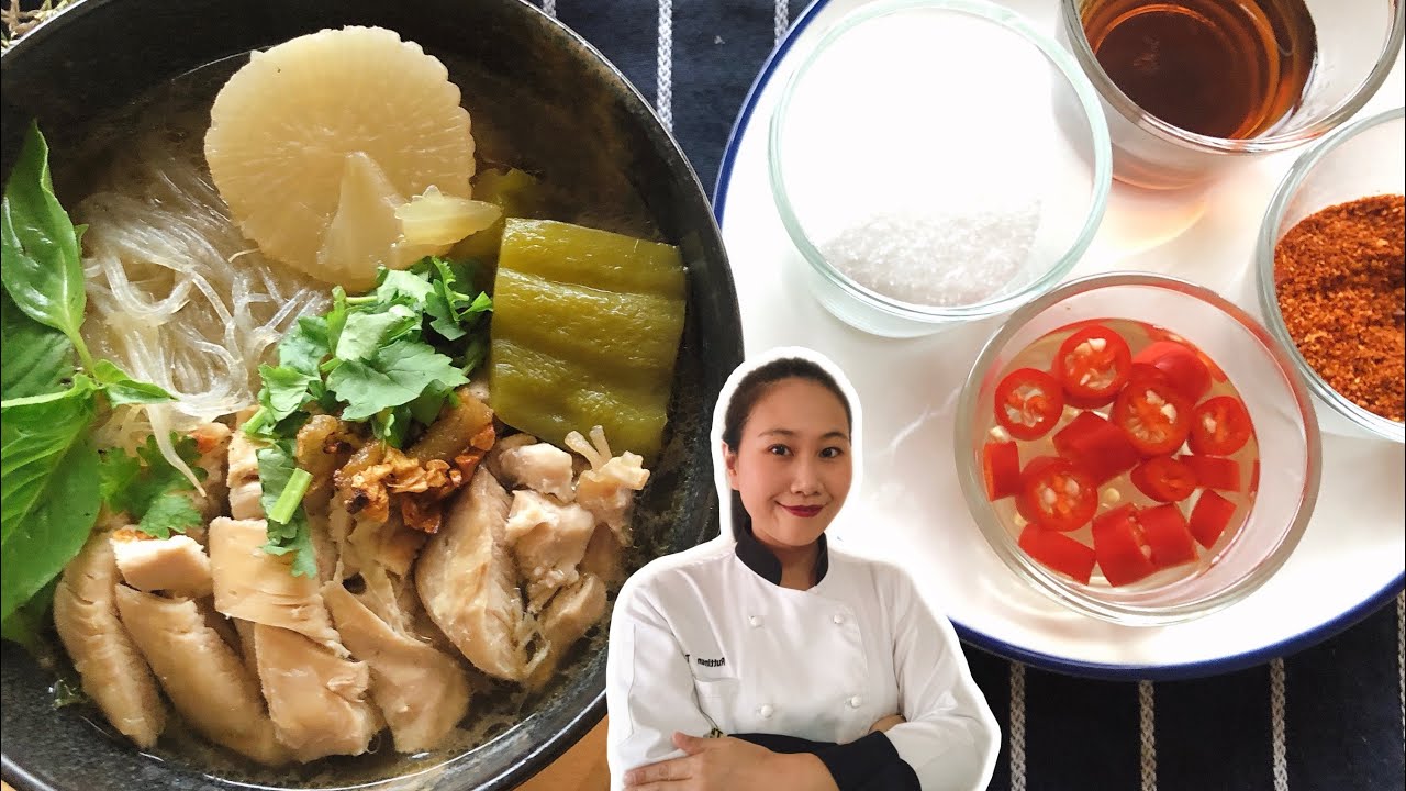 Как приготовить тайский куриный суп с лапшой в стиле уличной еды | ThaiChef Food