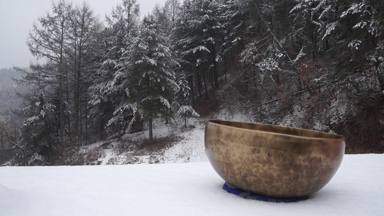 눈 내리는 숲속 싱잉볼 명상음악 1시간 (치유,숙면,명상요가용) Singing bowl meditation in the snowy forest -healing,yoga