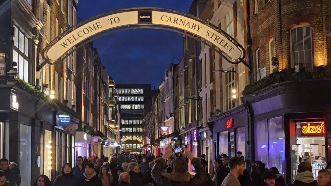 EXPLORING LONDON CITY FROM CARNABY ST SOHO,REGENT ST, CHINATOWN  & PICCADILLY CIRCUS  #london  #2025