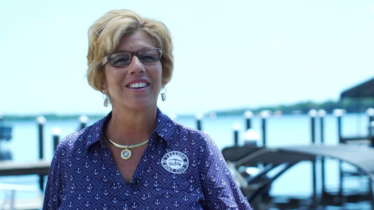 Freedom Boat Club Lisa 