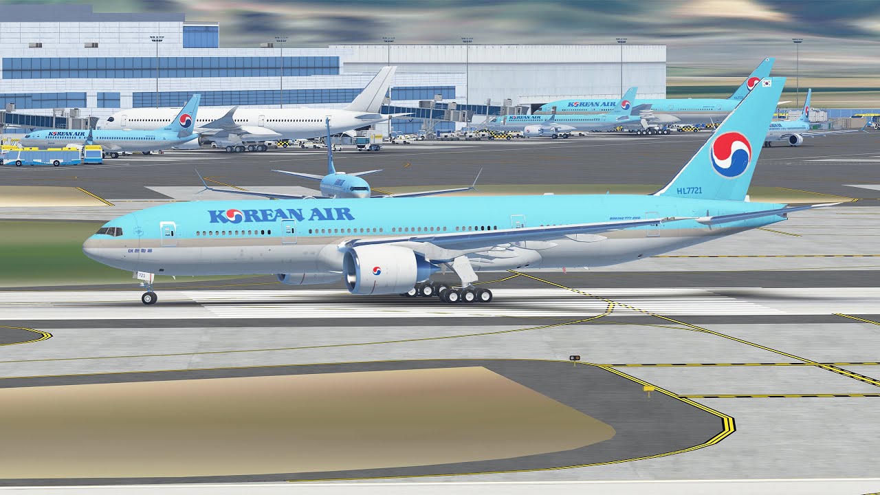 30 Minutes of Plane Spotting at Busan International Airport (RKPK) - Infinite Flight
