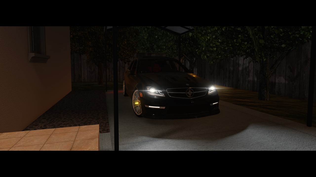 Driving the new Mercedes Limited in Mojave Valley Roblox
