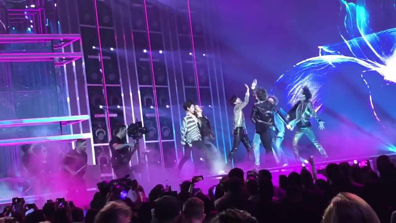 [LIVE] BTS FAKE LOVE FANCAM (FLOOR SEATS) BBMAS BILLBOARD MUSIC AWARDS 2018
