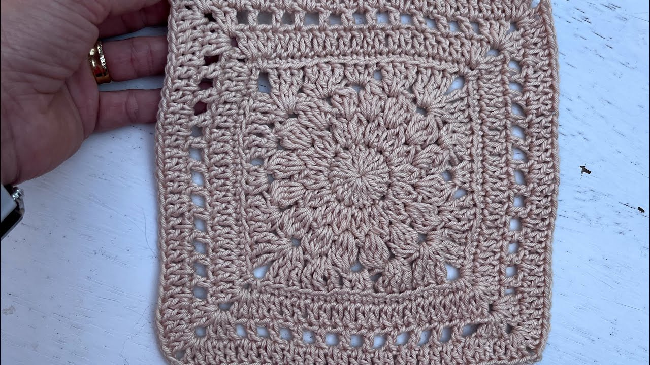 Square de croch&ecirc; ! Cropped de croch&ecirc; . Blusa de croch&ecirc; f&aacute;cil!