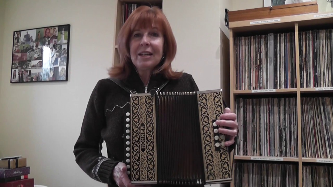 Learning to Play The Melodeon 4 , A Truthful Vlog, Episode 4