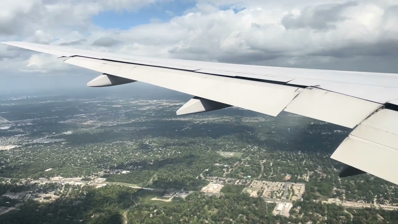 Afternoon Landing at Houston - United Airlines - Boeing 777-200 - LHR to IAH