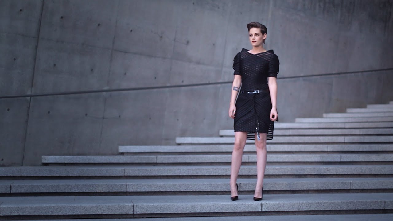 Impressions of the Paris to Seoul Cruise 2015/16 Show – CHANEL Shows