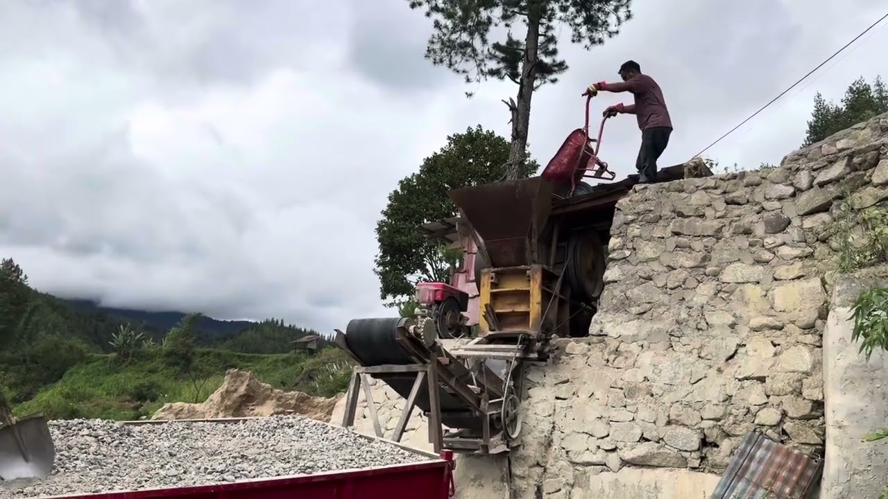 Giling Batu Jaw Crusher 250X400 Joss  #jawcrusherplant #excavator #split #stonecrusher #batu