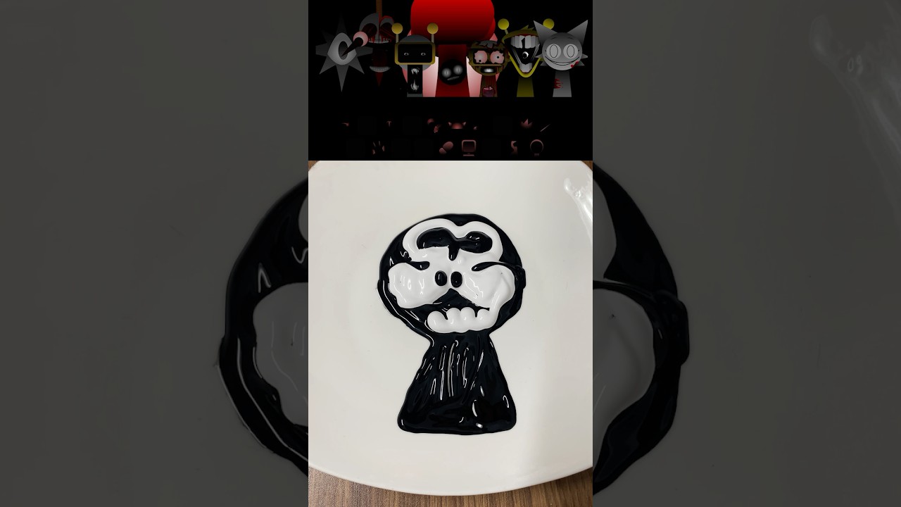 I drew a Black Horror from Sprunki on a magic plate #Simon #sprunki #incredibox
