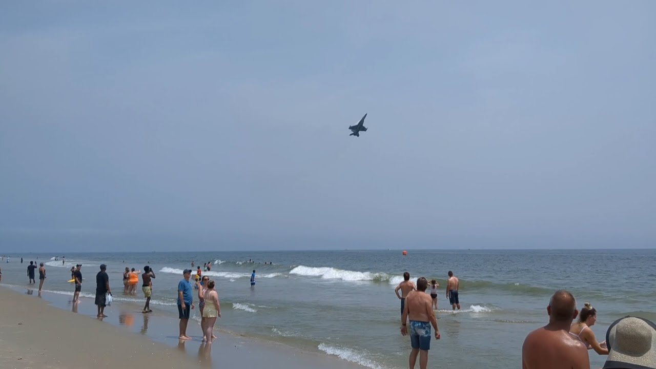 OC Air Show 2025 Navy E/A-18 Growlers