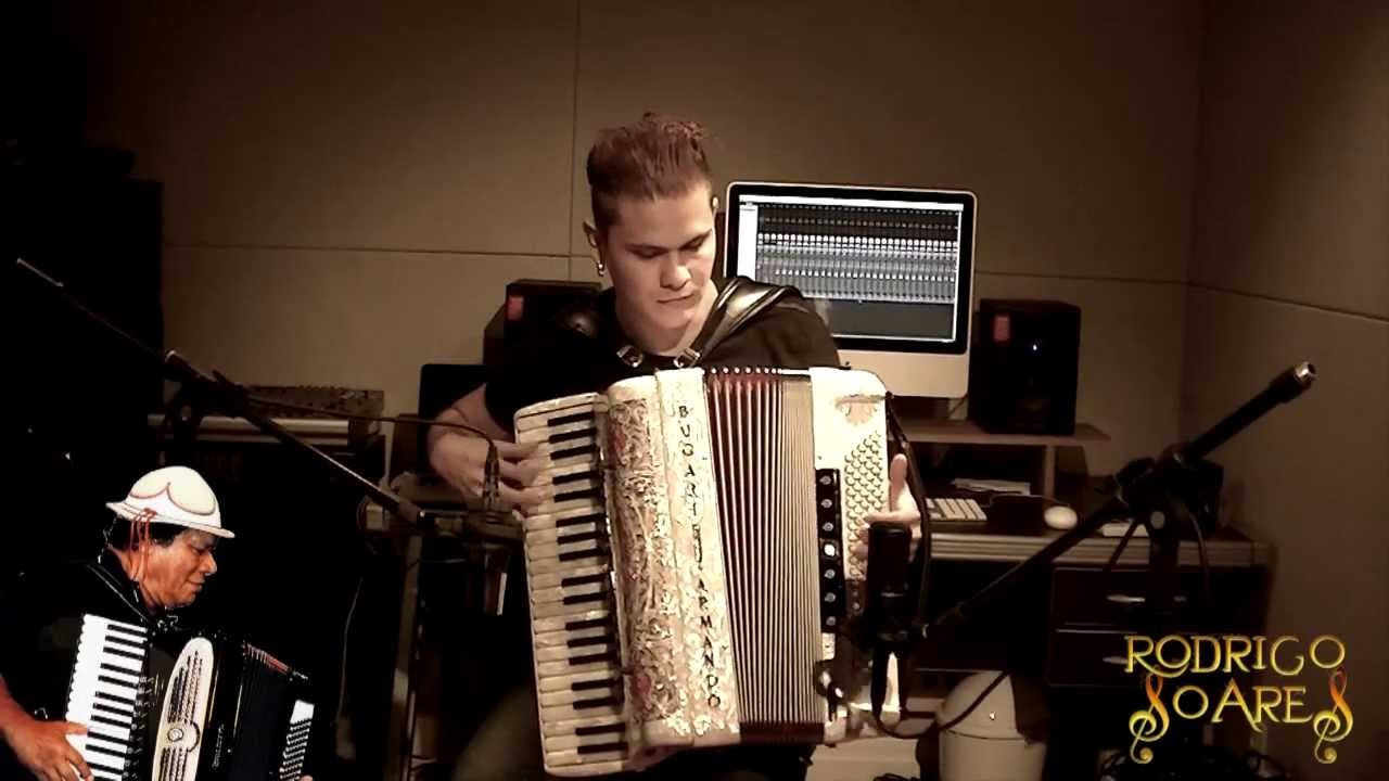 Rodrigo Sanfoneiro / Princesinha no Choro - (DOMINGUINHOS)