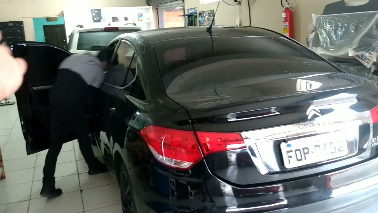 upgrade som c4 louge 2015 sem perder sensor de ré original.