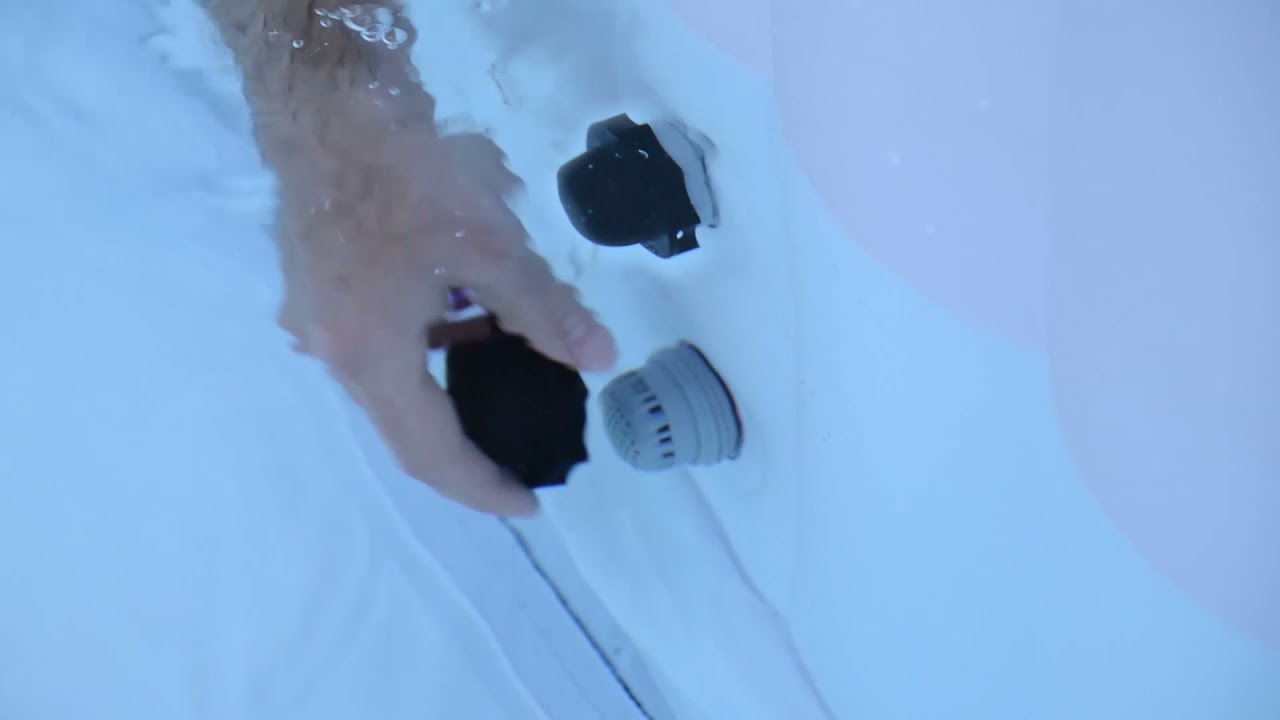 How to pack away your Lay-Z-Spa