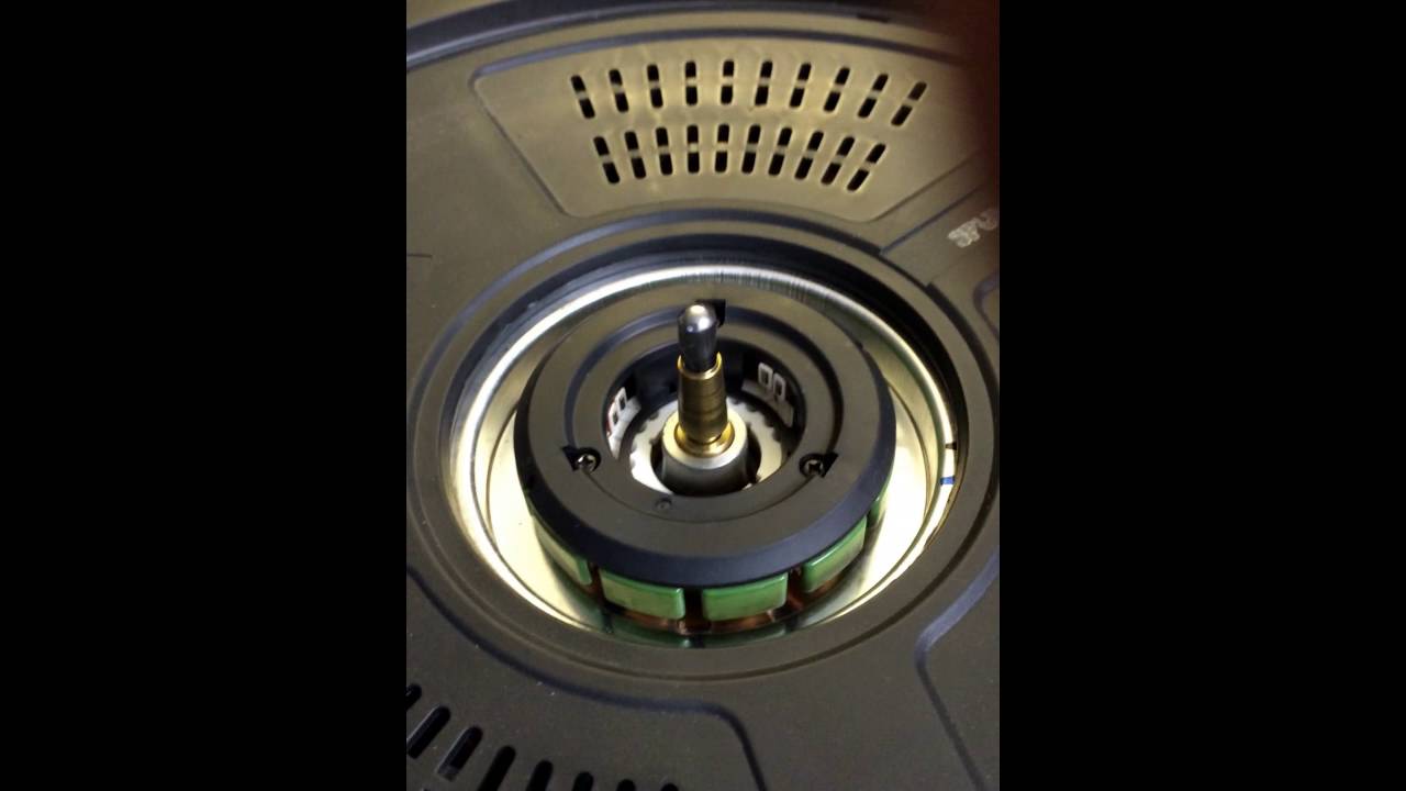 Technics 1200 Series Turntable Spindle Oil Application