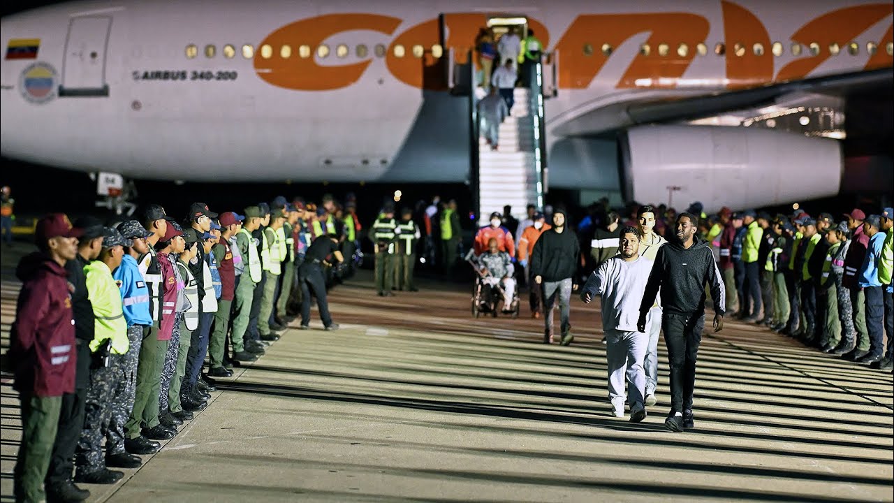 LIVE: US Deportation Flight Carrying Illegal Immigrants Arrives in Venezuela