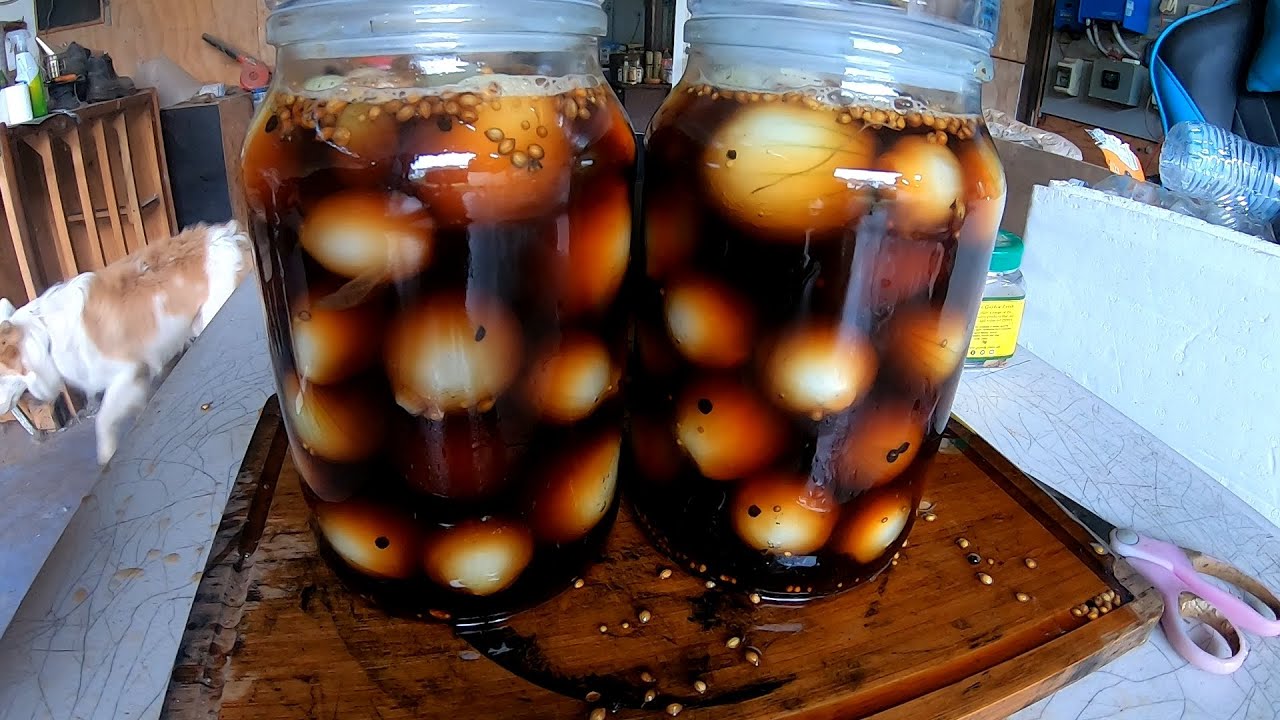 Using those tiny onions from the harvest | Pickled Onions