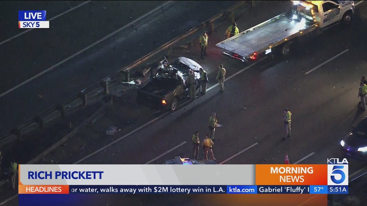 Fatal crash blocks lanes on 101 Freeway through Sherman Oaks