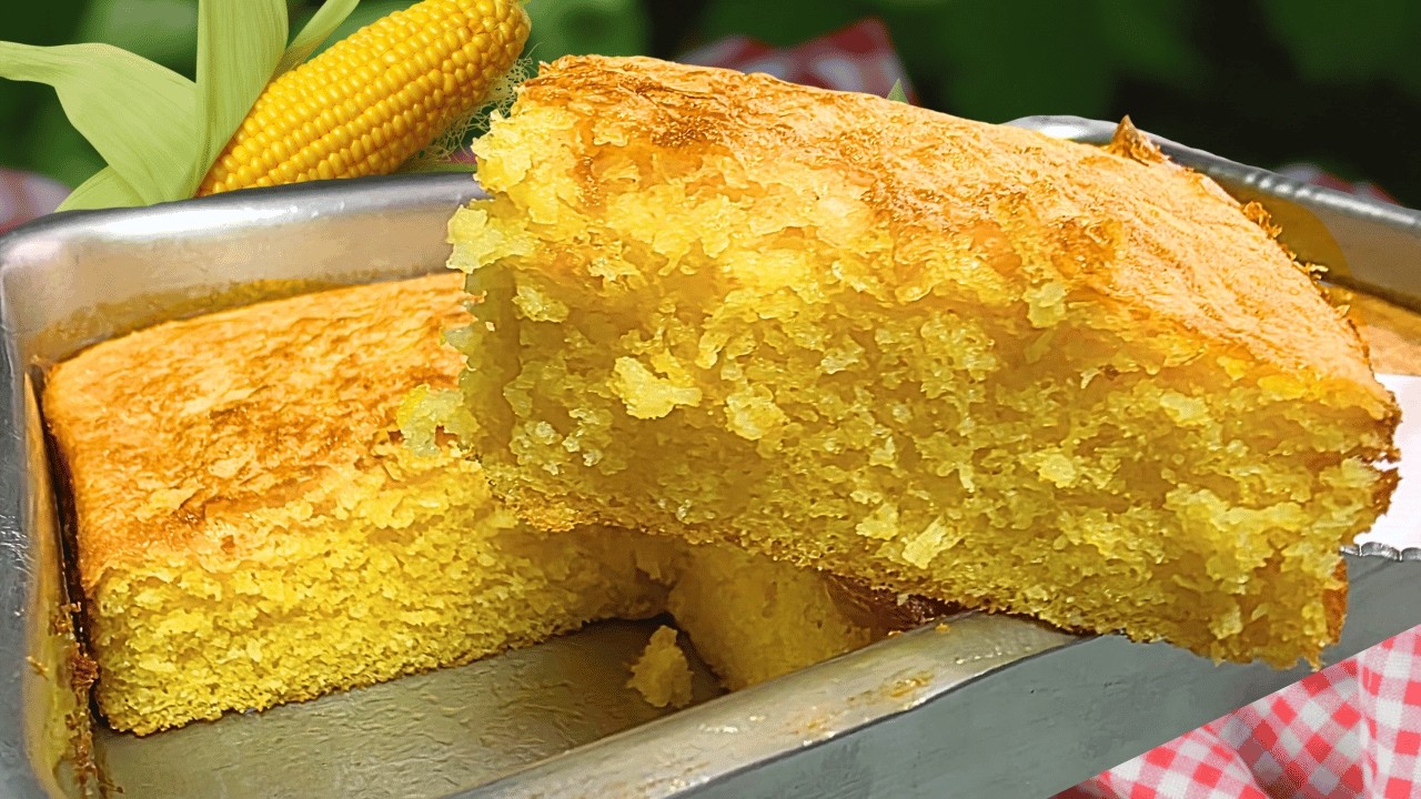 A MELHOR E MAIS FÁCIL RECEITA DE BOLO DE MILHO VERDE ! FOFINHO e PERFEITO PARA O CAFÉ