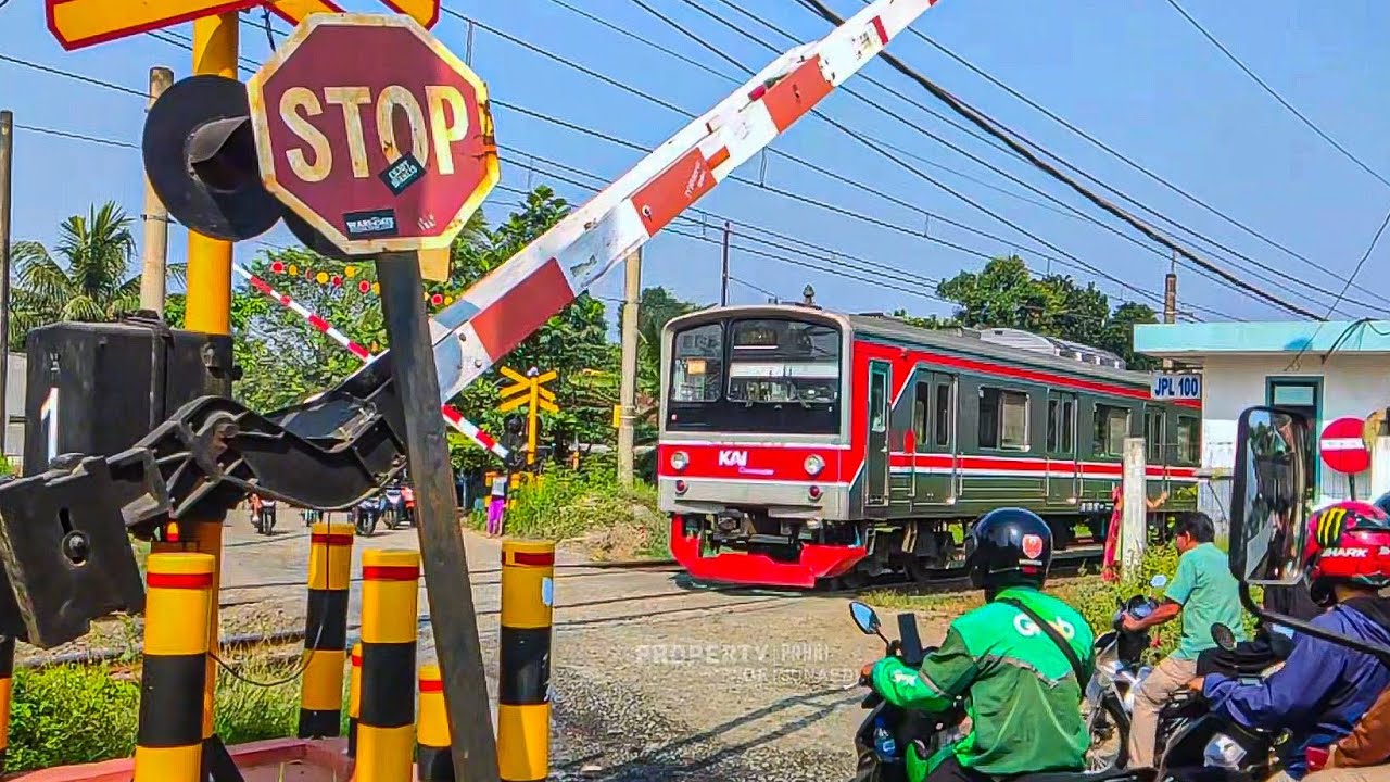 2 Model Palang Perlintasan Kereta Api Terbanyak di Indonesia | ALKMAAR & NIPPON SIGNAL 
