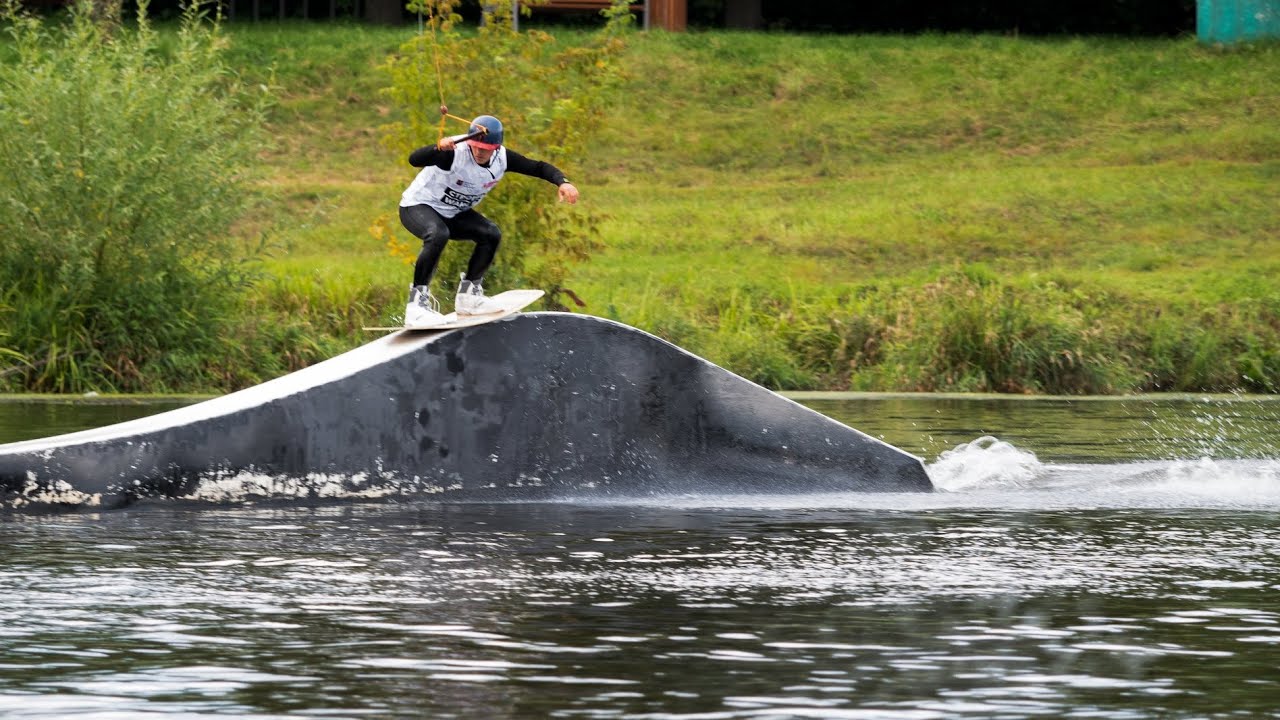 Cable wakeboarding 