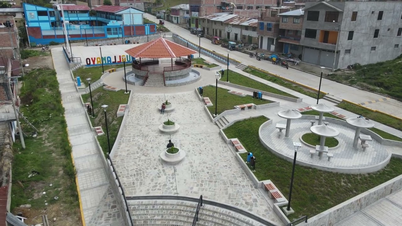 CENTRO POBLADO HUALLAMAYO PLAZA