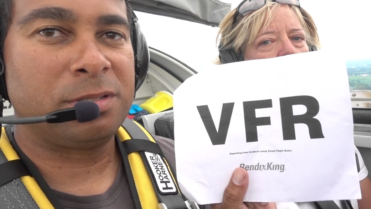 FLYING INTO OSHKOSH 2017