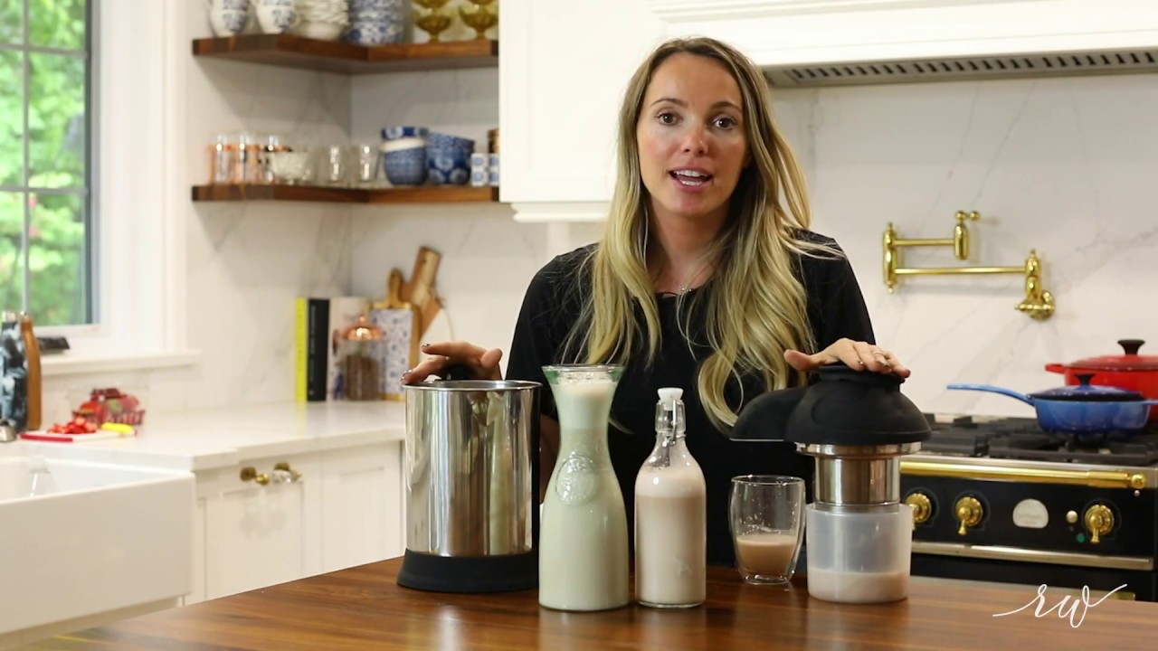 Homemade Ferrero Almond Milk