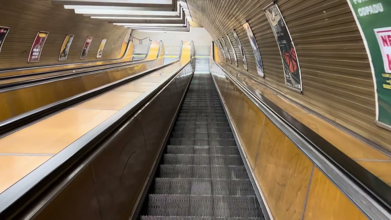 Prague, Zelivskeho. 2x Old KONE escalator ride from platform to ticket hall (pt2/2)