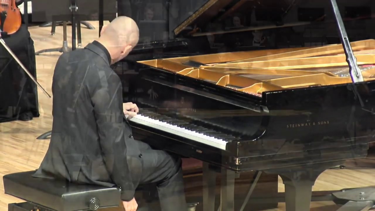 Paul Barnes - Philip Glass Piano Concerto No 2