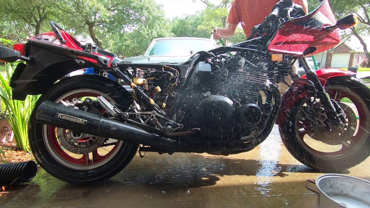 1983 GPZ 1100 First Wash in 23 Years