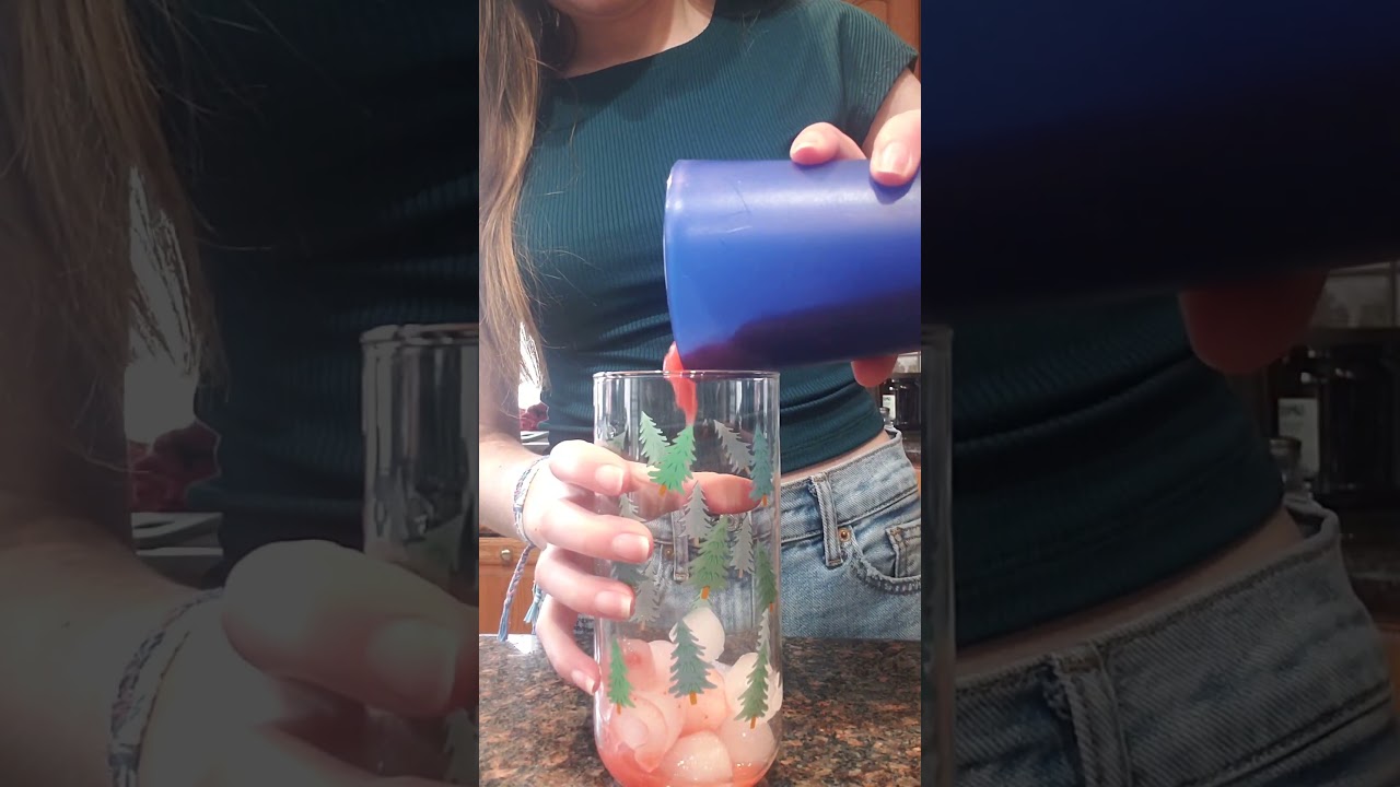 make a strawberry refresher with me #fyp #strawberry #ootd #drink