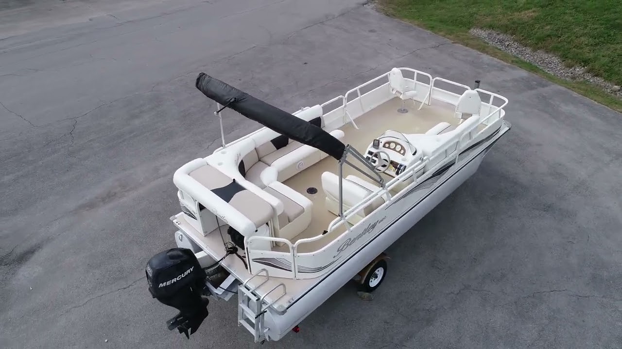 2009 Bentley 220 Fish @ Lake Cumberland Marine