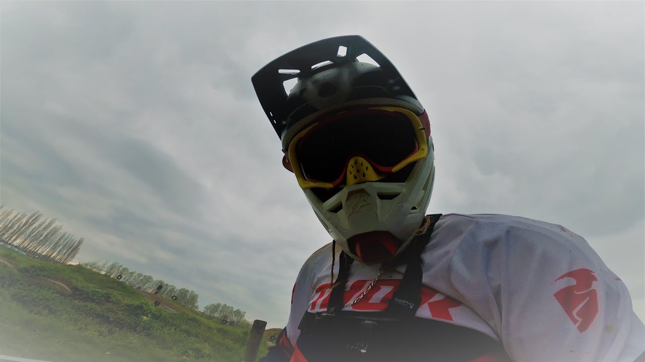 Circuit moto cross zwaanhof Comines 300 gasgas 2 temps.