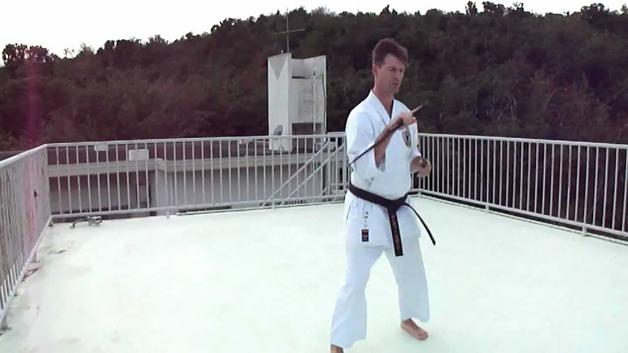 Isshin-ryu kobudo Kusanku Sai kata (一心流 古武道 公相君釵)