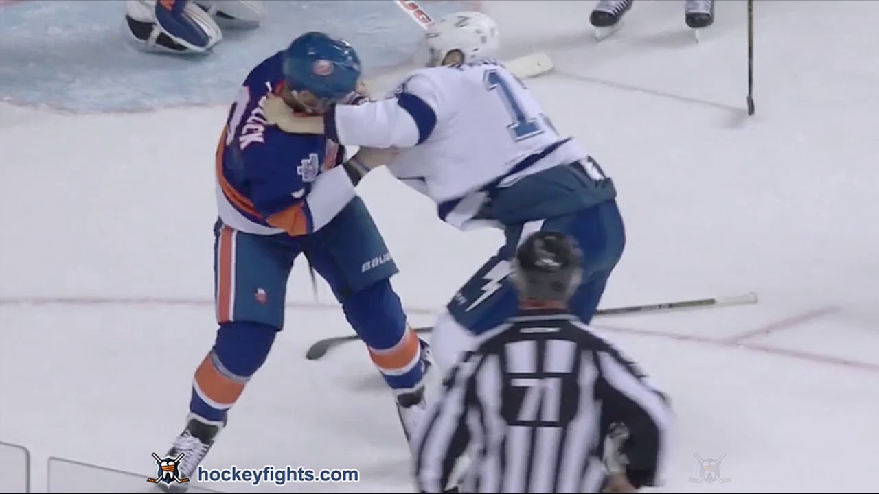Cedric Paquette vs Ryan Pulock Apr 4, 2016