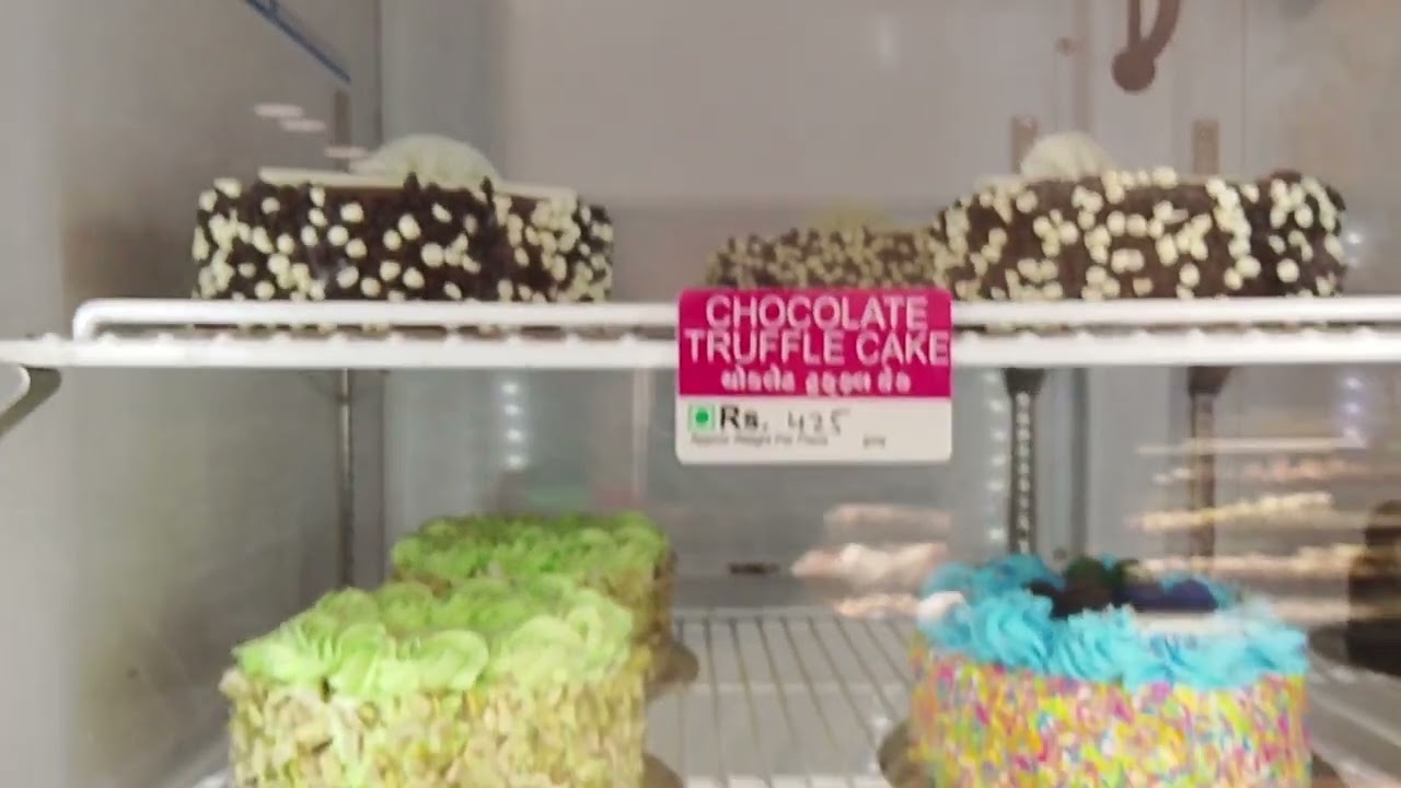 Ahmedabad jalim masjid ka samne Moti bakery#yt #yoongi birthday cake 🎂🍰