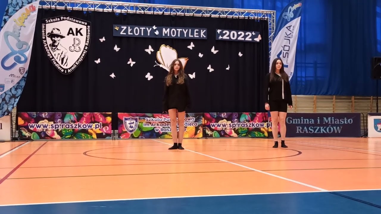 Złoty Motylek 2022 - Klaudia 7b & Oliwia 7 c
