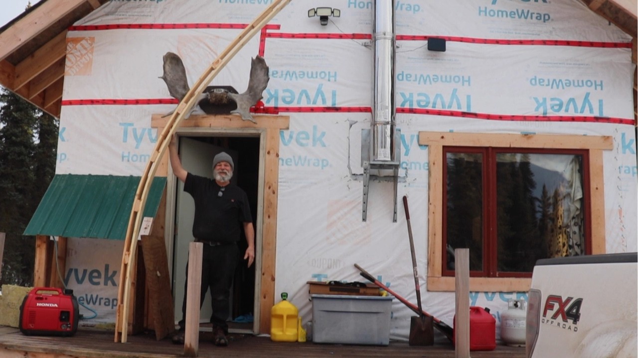 Запуск теплицы зимой на Аляске!