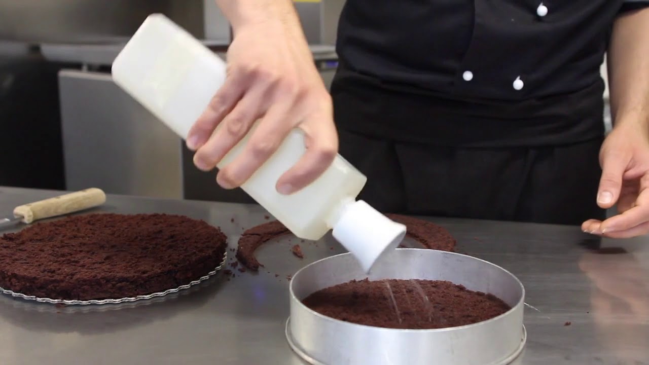 Bar Gelateria Penna, come nasce una Torta Gelato
