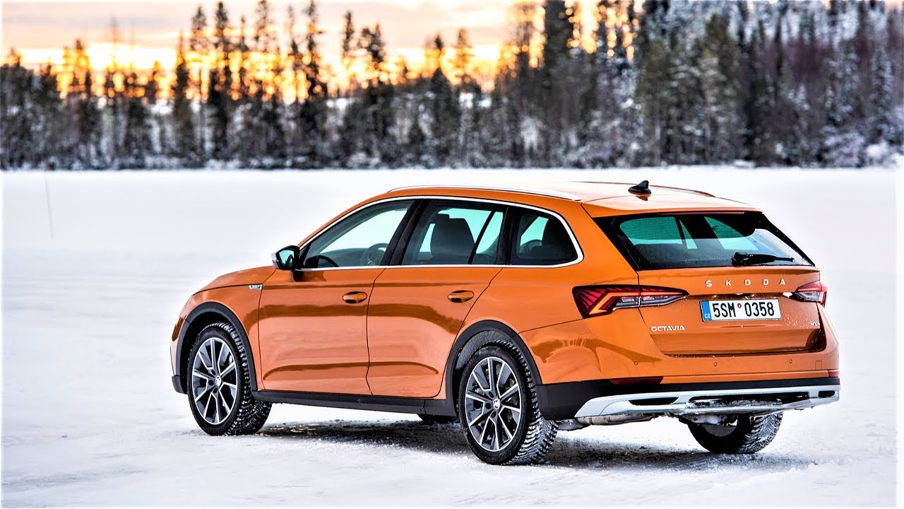 New Skoda OCTAVIA Scout 2023 doing some Snow action