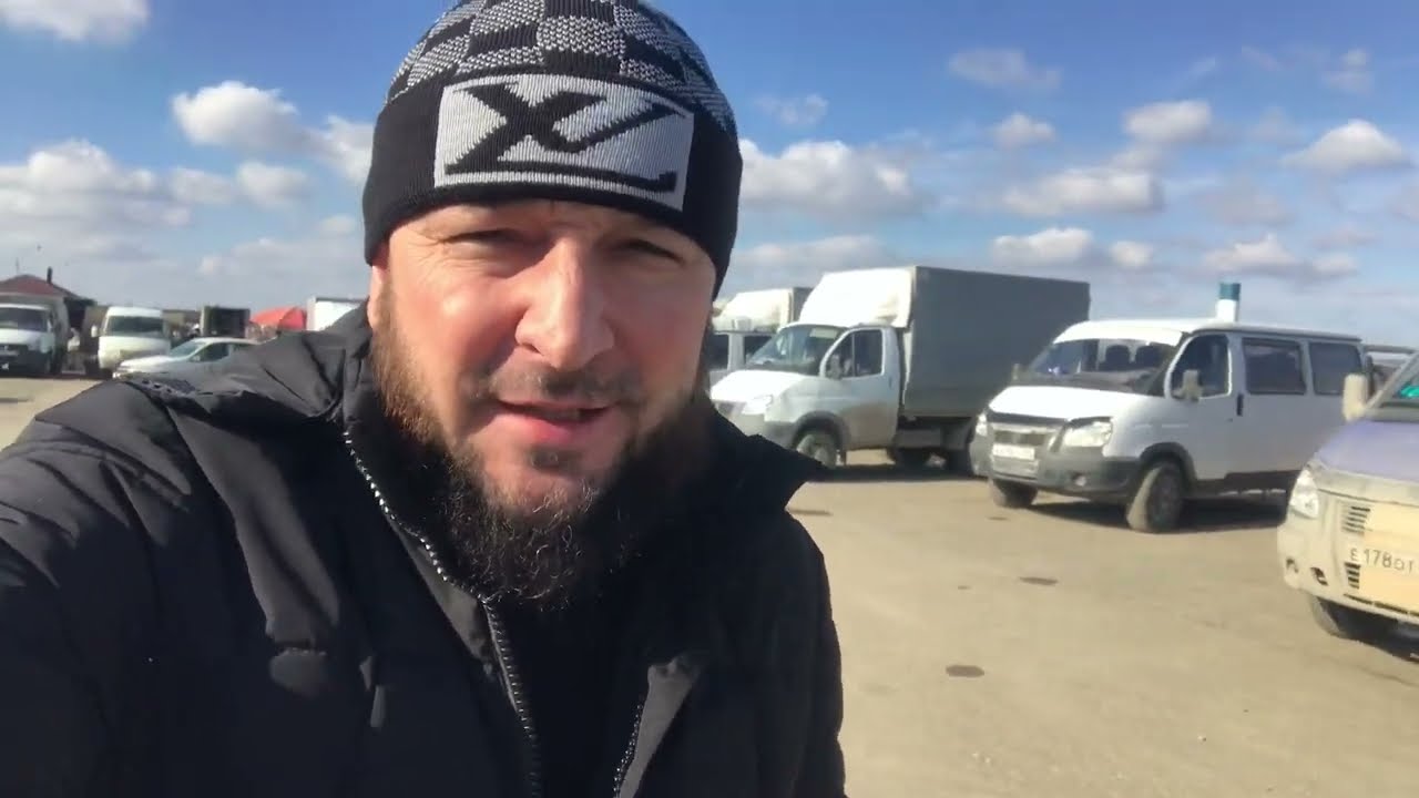 Рынок Урус-Мартан Чечня. Рынок барахолка.