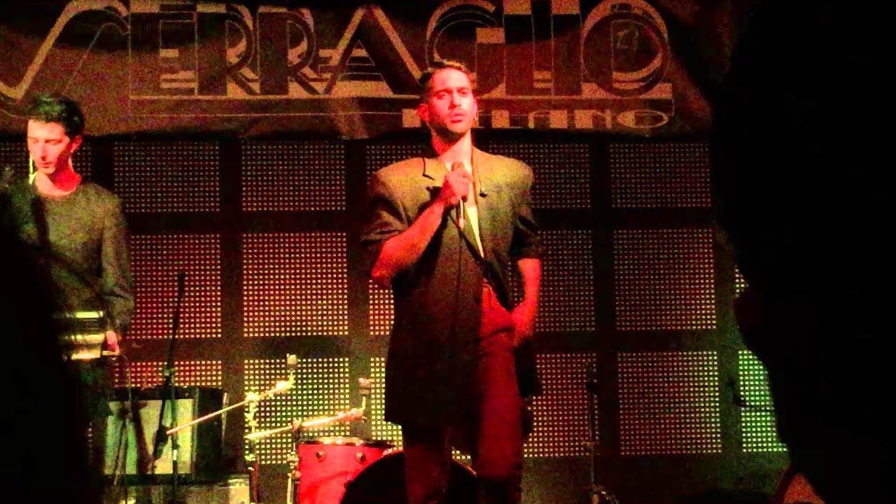Alessandro Mahmoud THE SOUND OF SILENCE live Serraglio Milano 24/03/2016 - MAHMOOD