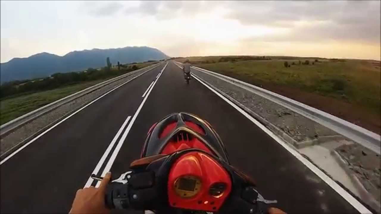 Summer evenings-Yamaha Aerox and Aprilia SR50 R